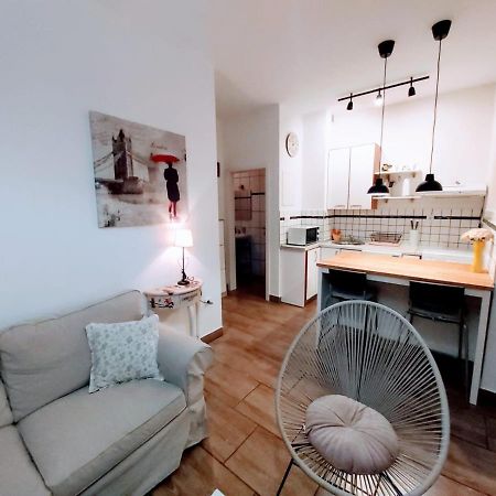 Studio Apartmant Leona With Parking Place สปลิท ภายนอก รูปภาพ