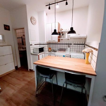 Studio Apartmant Leona With Parking Place สปลิท ภายนอก รูปภาพ