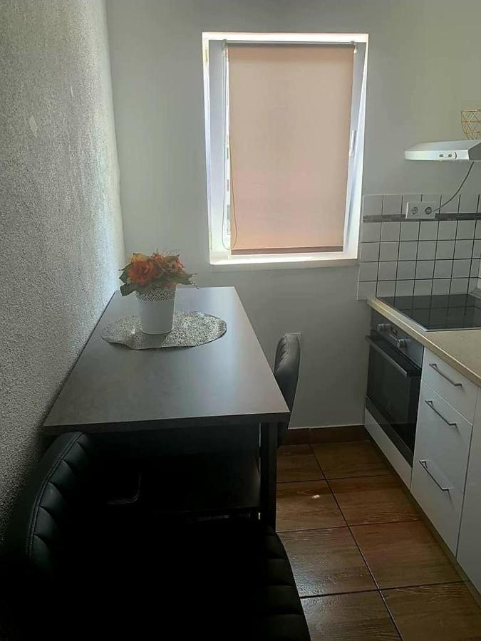 Studio Apartmant Leona With Parking Place สปลิท ภายนอก รูปภาพ