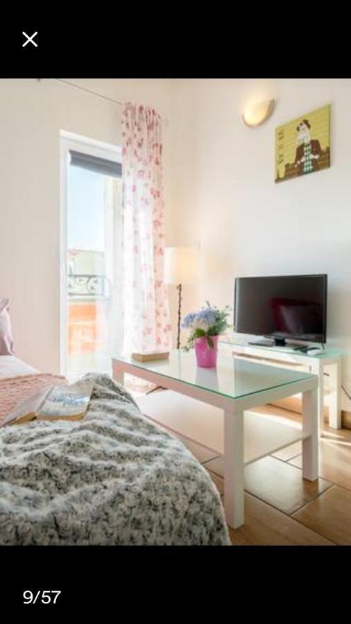 Studio Apartmant Leona With Parking Place สปลิท ภายนอก รูปภาพ