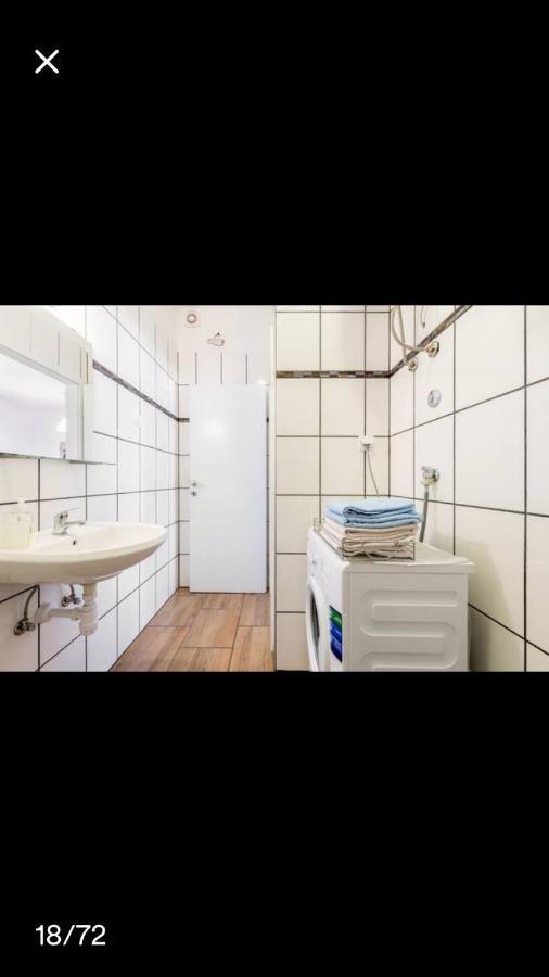 Studio Apartmant Leona With Parking Place สปลิท ภายนอก รูปภาพ